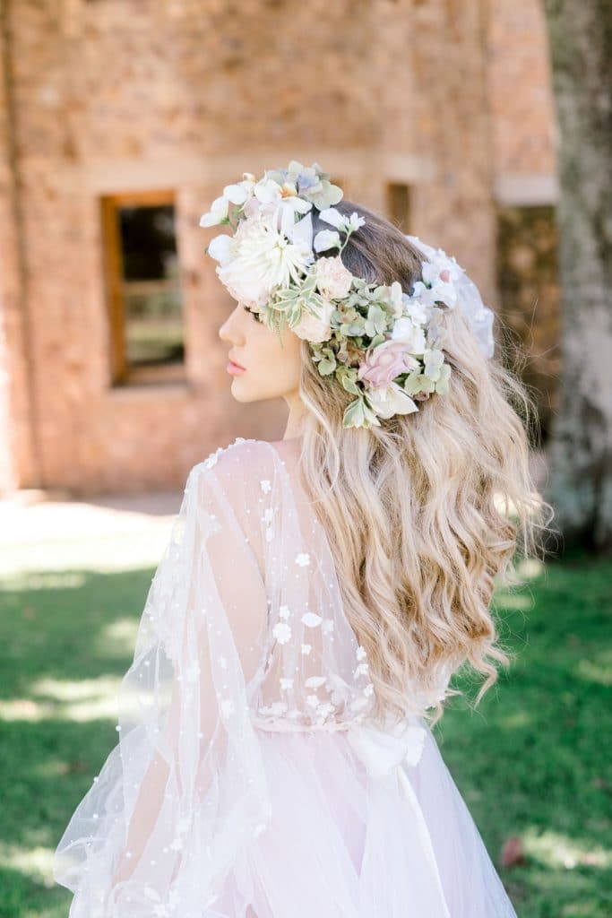 ROMANTIC SPRING PASTEL STYLED BRIDAL SHOOT – Oh Happy Day