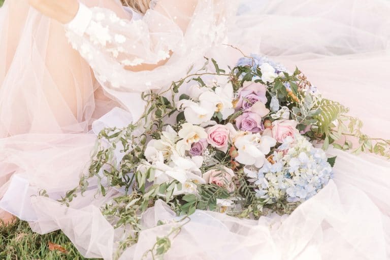 romantic-spring-inspired-styled-shoot-bouquet