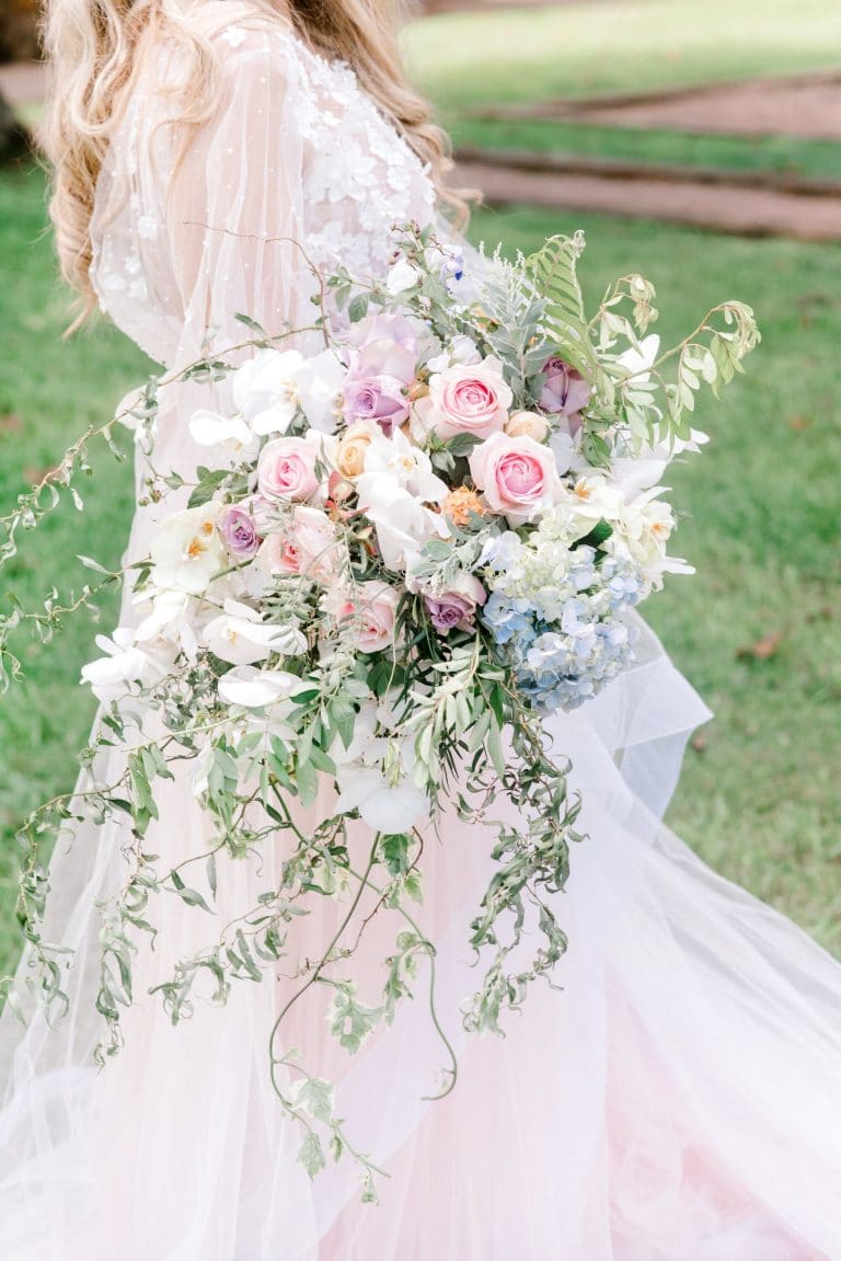 oh-happy-day-floral-styling-spring-wedding-bouquet