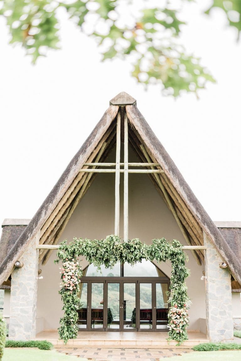 drakensberg-destination-wedding-champagne-castle-hotel-chapel