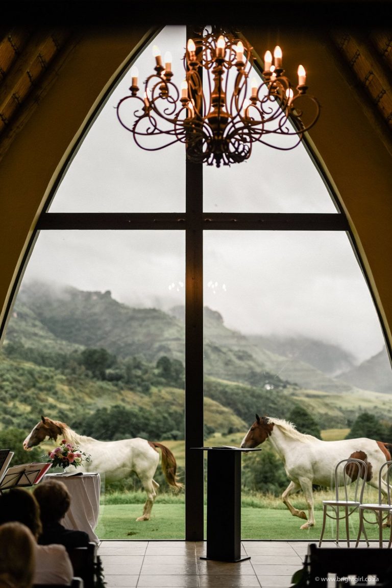 champagne-castle-hotel-chapel-horses