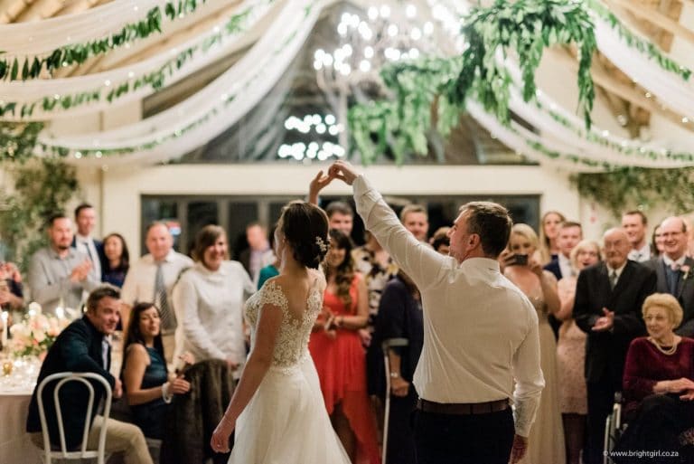 drakensberg-destination-wedding-first-dance