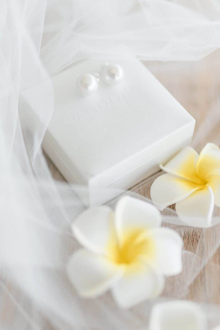 pearl-earrings-beach-wedding