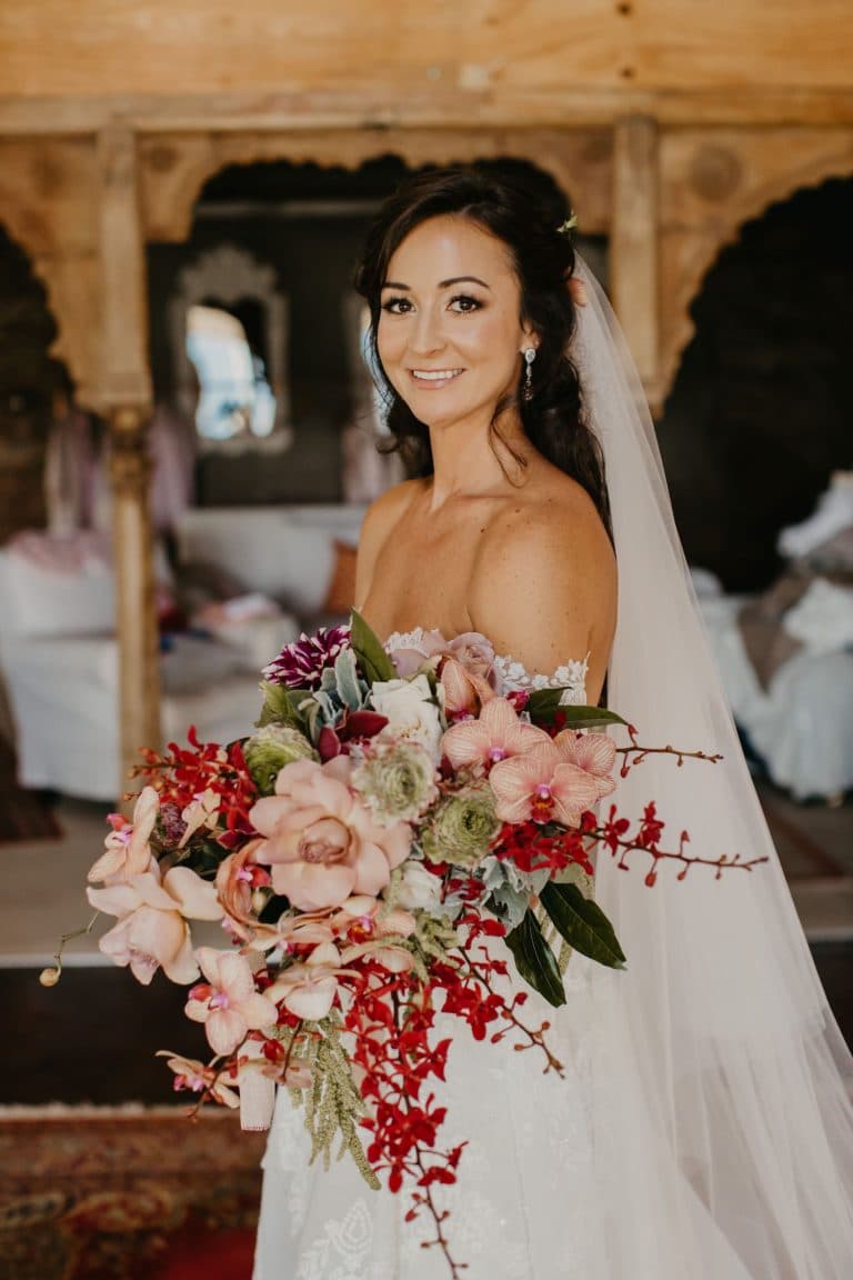 unstructured-jewel-toned-bridal-bouquet