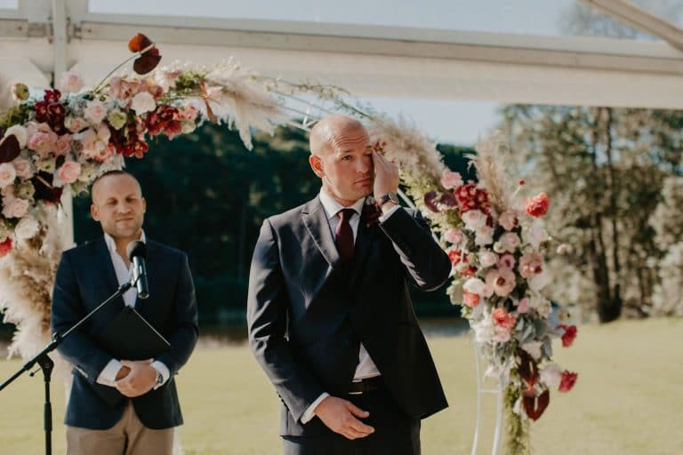 grooms-rection-to-brides-arrival