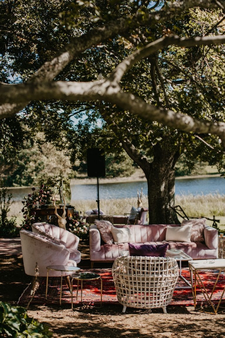 lounge-pockets-for-outdoor-wedding-reception