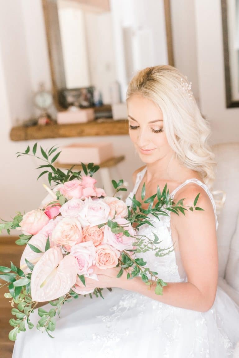 bridal bouquet shades of pink